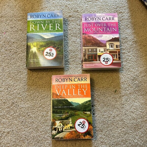 Other - Robyn Carr book bundle